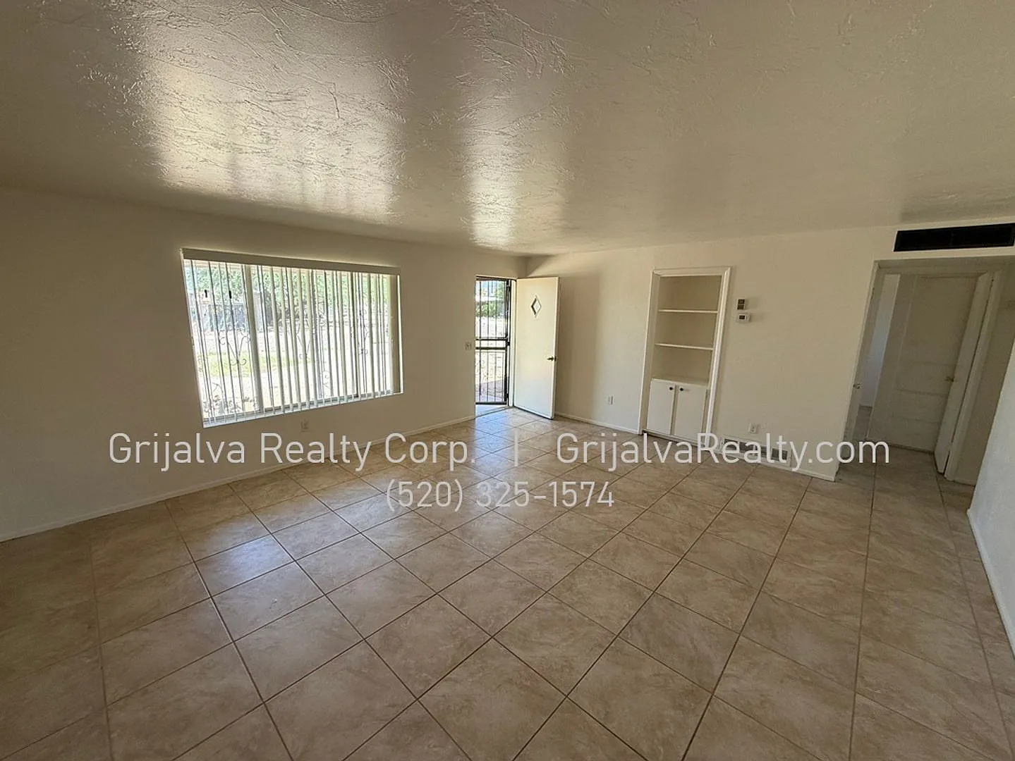 Large 2 Bedroom House for Rent on Eastside (22nd/Swan) — Photo 1