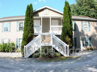 1410 Highland Ave APT C, Hendersonville, NC 28792