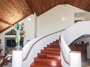 3702 Old Pali Rd, Honolulu, HI 96817