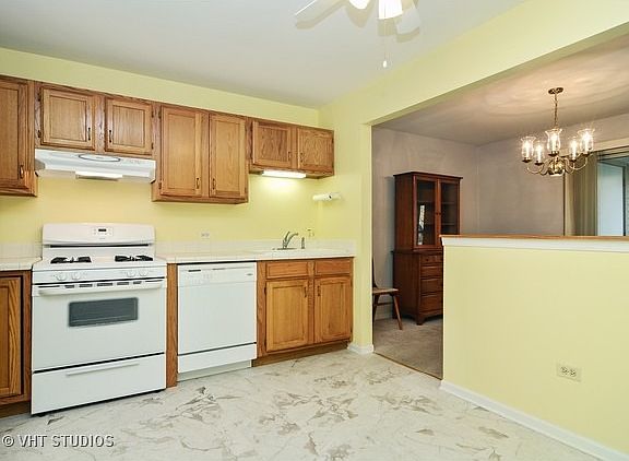 3rd image of 1405 Plum Ct APT A