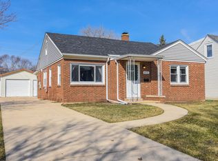 415 Ingleside Ave, Aurora, IL 60506