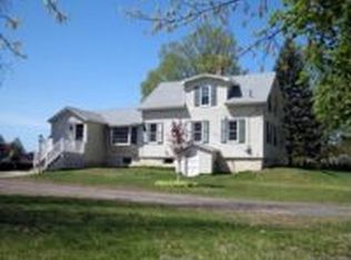 12 Mountain Rd, South Deerfield, MA 01373