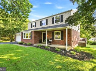 161 Schoolhouse Ln, Glen Mills, PA 19342
