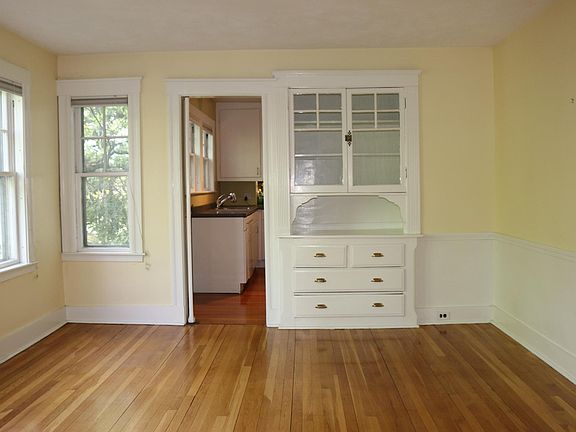 5th image of 480 Belmont St #1