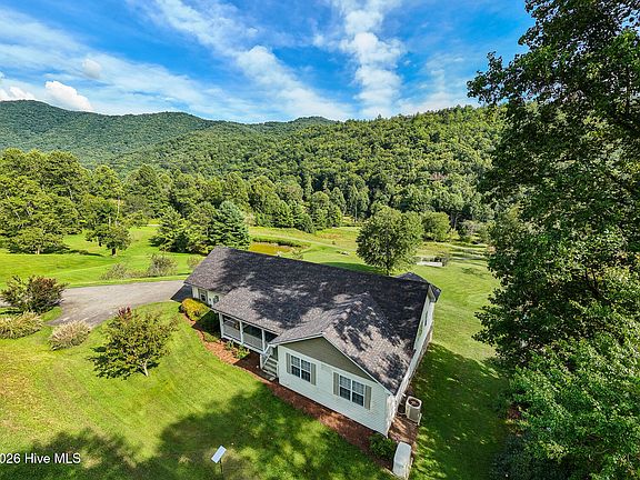3rd image of 1056 Franks Creek Road