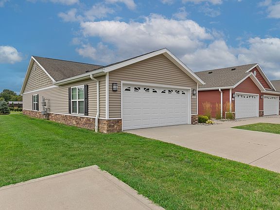 2nd image of 1046 Sanctuary Way #1126