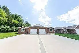 632 W Clark St #B