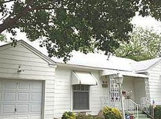 819 Maple Dr, Garland, TX 75040