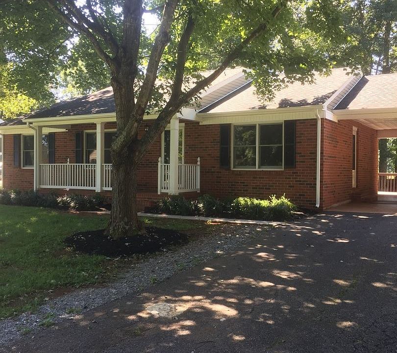 1st image of 106 Shady Oak Ln