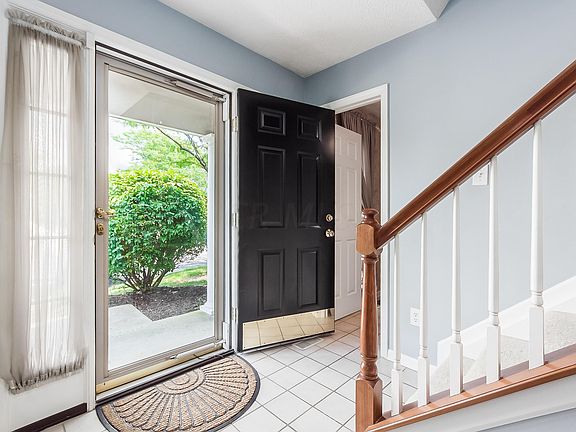 2nd image of 8476 Lazelle Village Dr