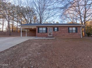 619 Blue Bonnett Ln, Bolivar, TN 38008