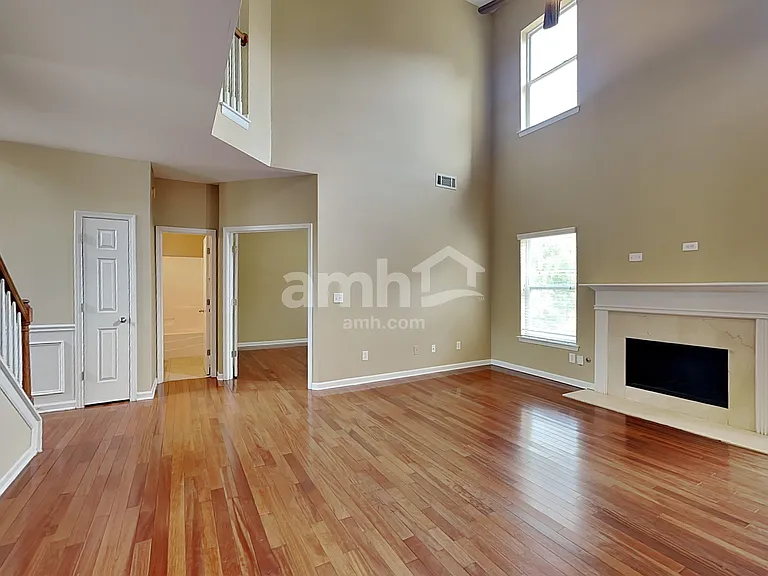 1380 Grey Rock Way — Photo 8