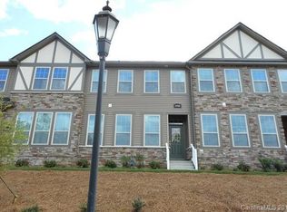 6738 Berewick Commons Py, Charlotte, NC 28278