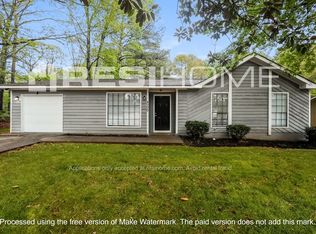 8200 Webb Rd, Riverdale, GA 30274