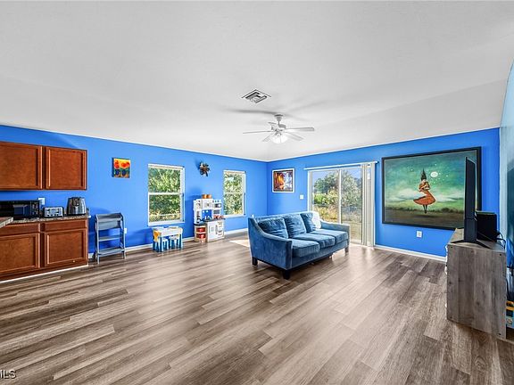 2nd image of 2609 25th St