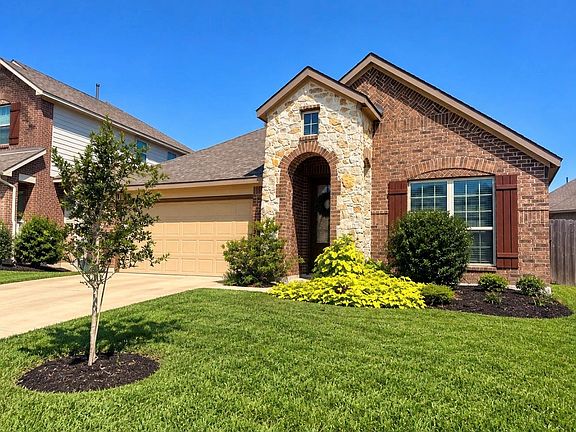 2nd image of 2638 Ivy Wood Ln