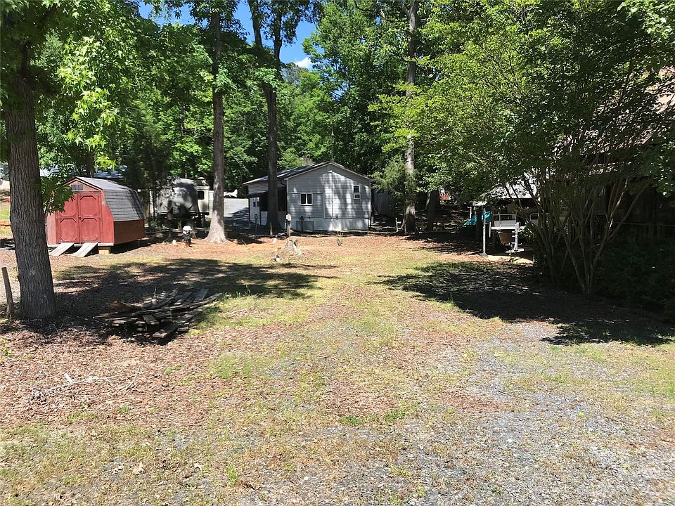 1st image of 172 Arrowood Trl