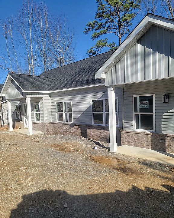 1st image of 2084 Ridgeview Dr NW