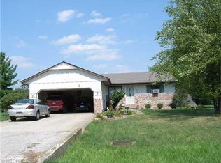 42248 Meadow Ln, Lagrange, OH 44050