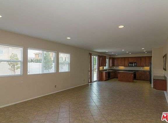 5th image of 15857 Mohican Way