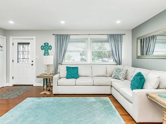 4th image of 50 Paris St