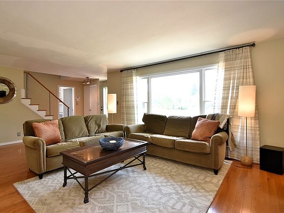 4th image of 3479 Belvoir Blvd