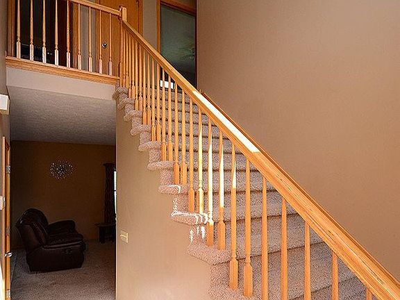 5th image of 7926 Heritage Cir