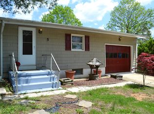 5 Orchard St, Marlboro, NJ
