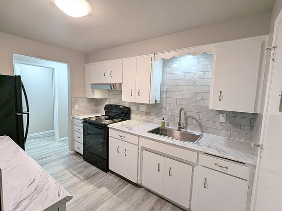 4th image of 514 W Kiernan Ave