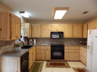 475 County Road 4265, De Kalb, TX 75559