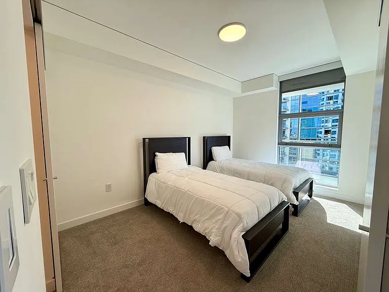 9 Macarthur Pl #905 — Photo 8