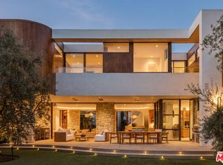 709 Walden Dr, Beverly Hills, CA 90210