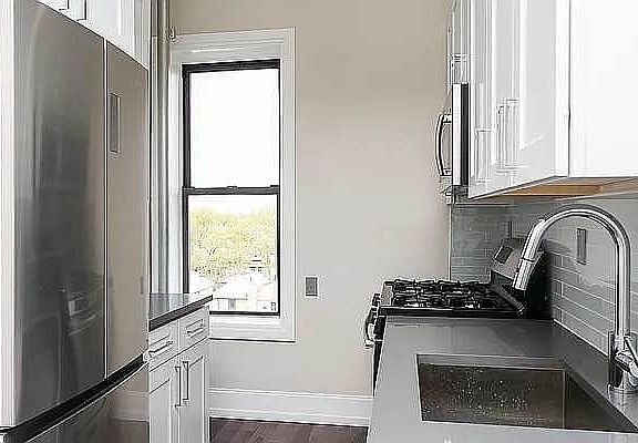 2nd image of 8002 21st Ave #4B
