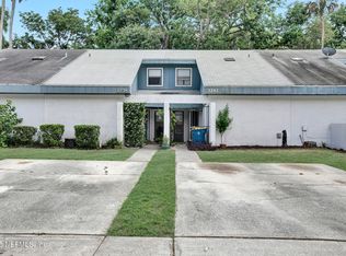 1242 Bayshore Dr N, Atlantic Beach, FL 32233