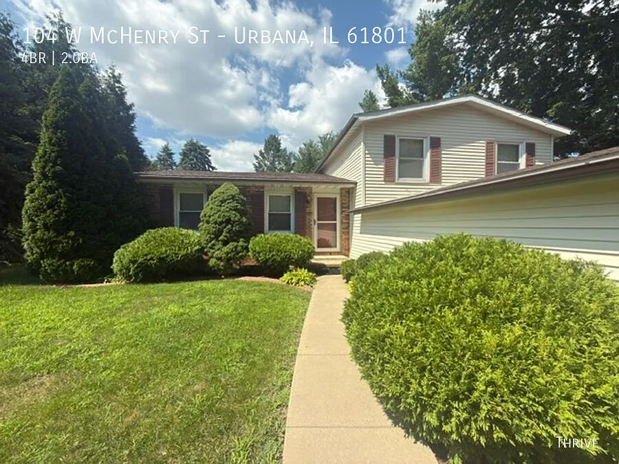 Updated 4-Bedroom Home Near Meadowbrook Park with Attached 2-Car Garage — Photo 2
