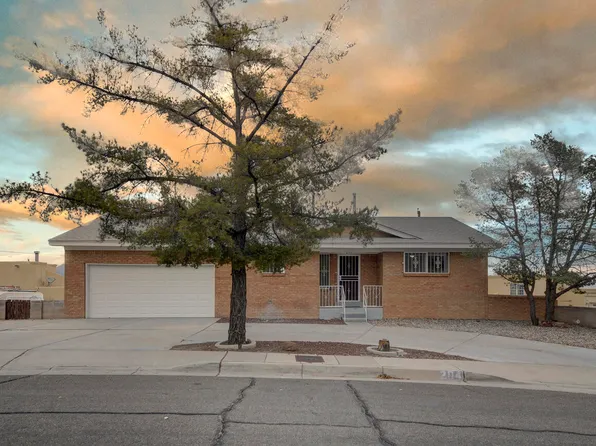 204 Mezcal Cir NW, Albuquerque, NM 87105