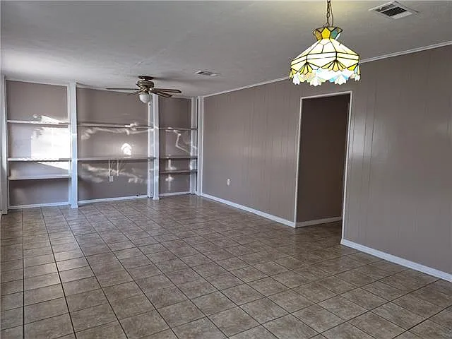 2425 Ramsey Dr — Photo 2