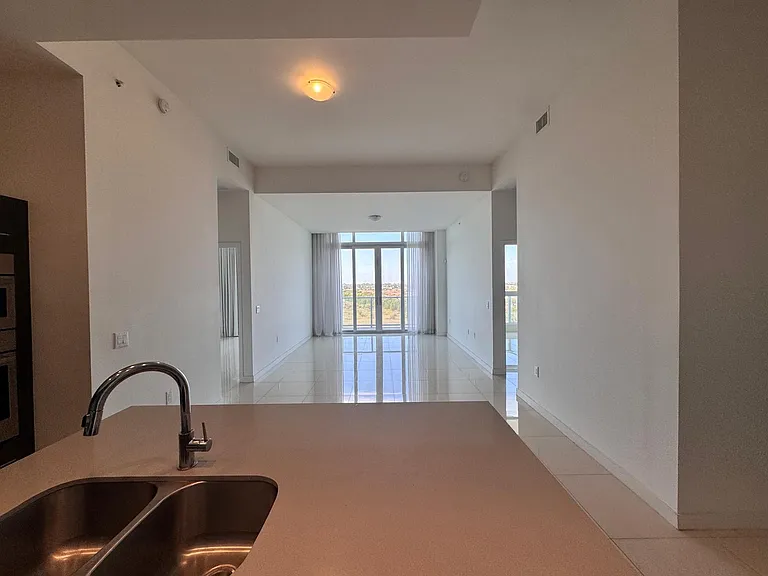 7825 NW 107th Ave #813 — Photo 4