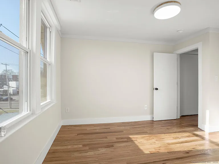 101 Noble Ave — Photo 14