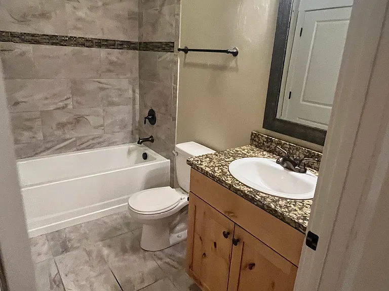 151 Brimstone Dr — Photo 5
