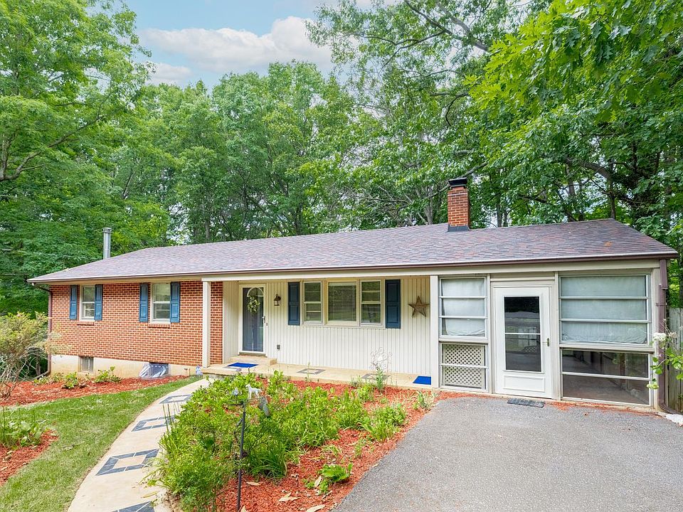 1st image of 1216 Cedar Hill Dr