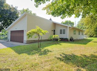 281 Cherita Dr, Chaska, MN 55318