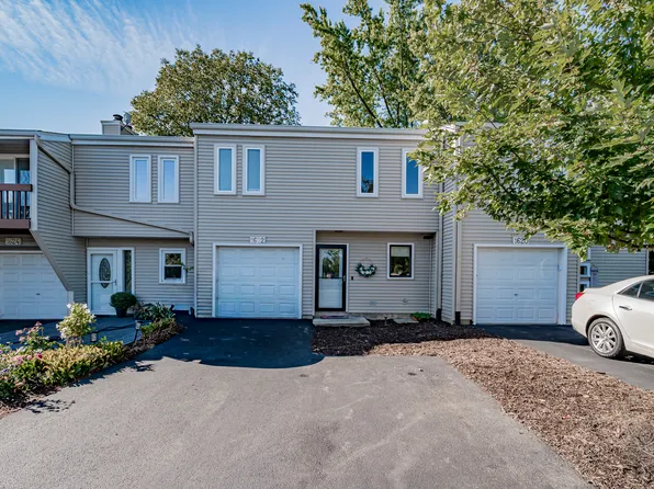 1622 Bay Ct, Naperville, IL 60565