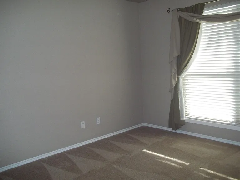 214 S Charles Dr — Photo 8