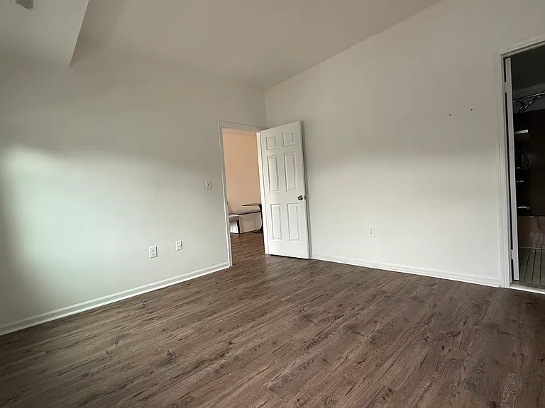 2661 Main St #3 — Photo 4