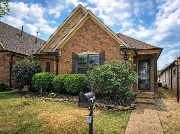 6845 Lagrange Grove Dr, Cordova, TN 38018