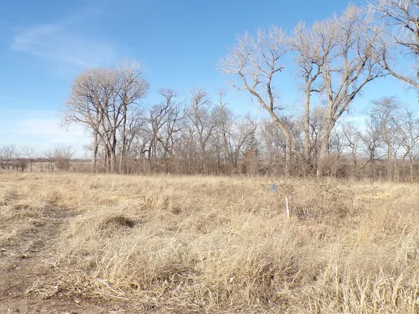 8297 Elizabeth Plz, Columbus, NE 68601