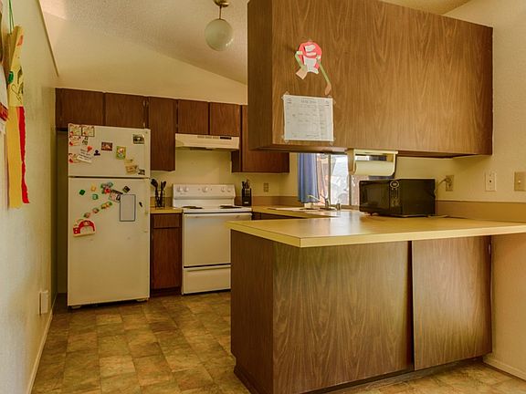 4th image of 3533 3535 66th Ave W