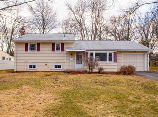63 Westpoint Ter, West Hartford, CT 06107