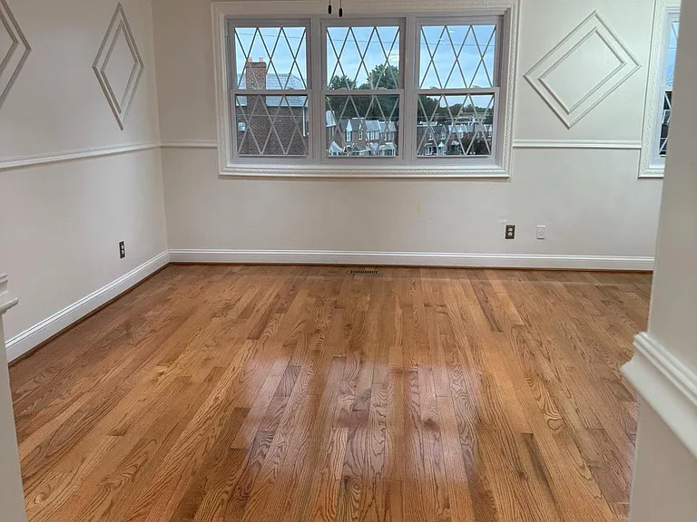 3658 Genesee Dr — Photo 12